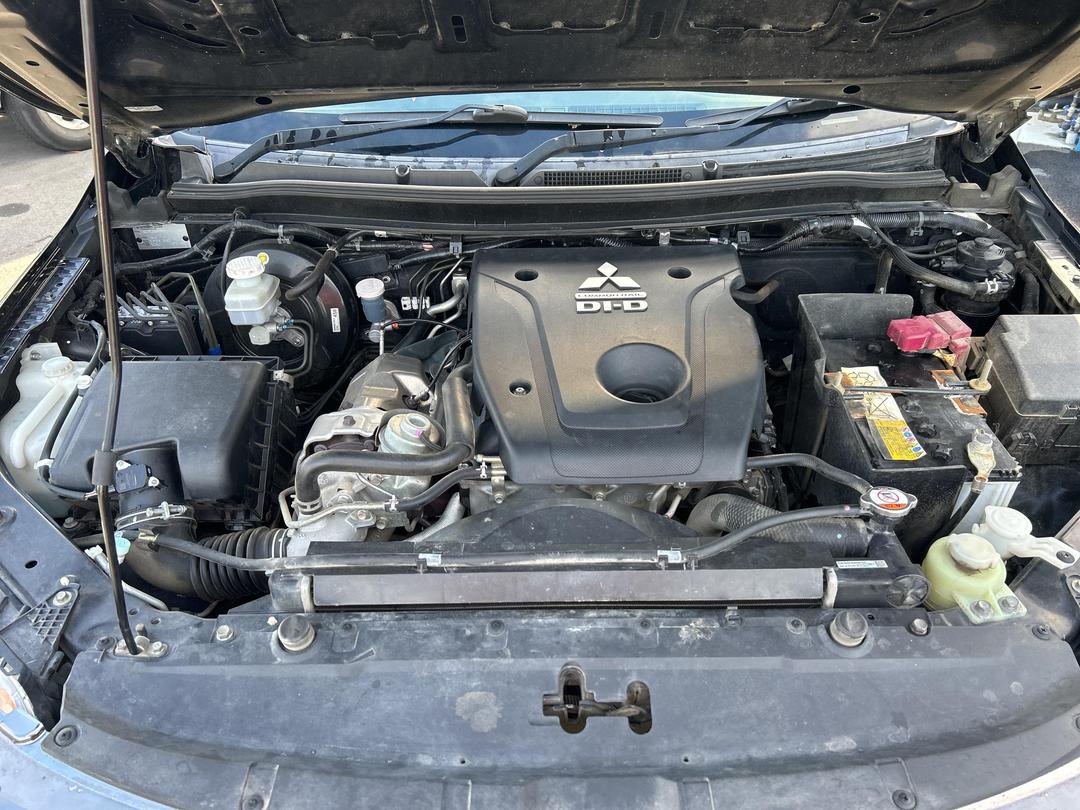 Photo '6' of Mitsubishi Triton DC Glxr 6M