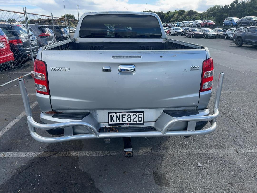 Photo '5' of Mitsubishi Triton D/CAB Glxr