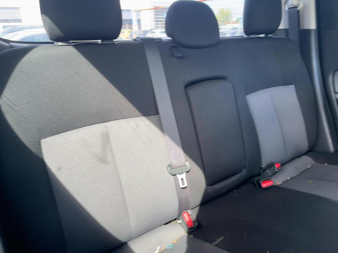 Photo '10' of Mitsubishi Triton D/CAB Glxr