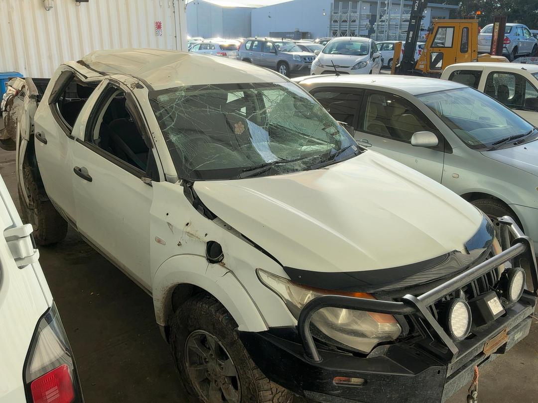 Photo '5' of Mitsubishi Triton D/CAB GLX Photo '5' of Mitsubishi Triton D/CAB GLX
