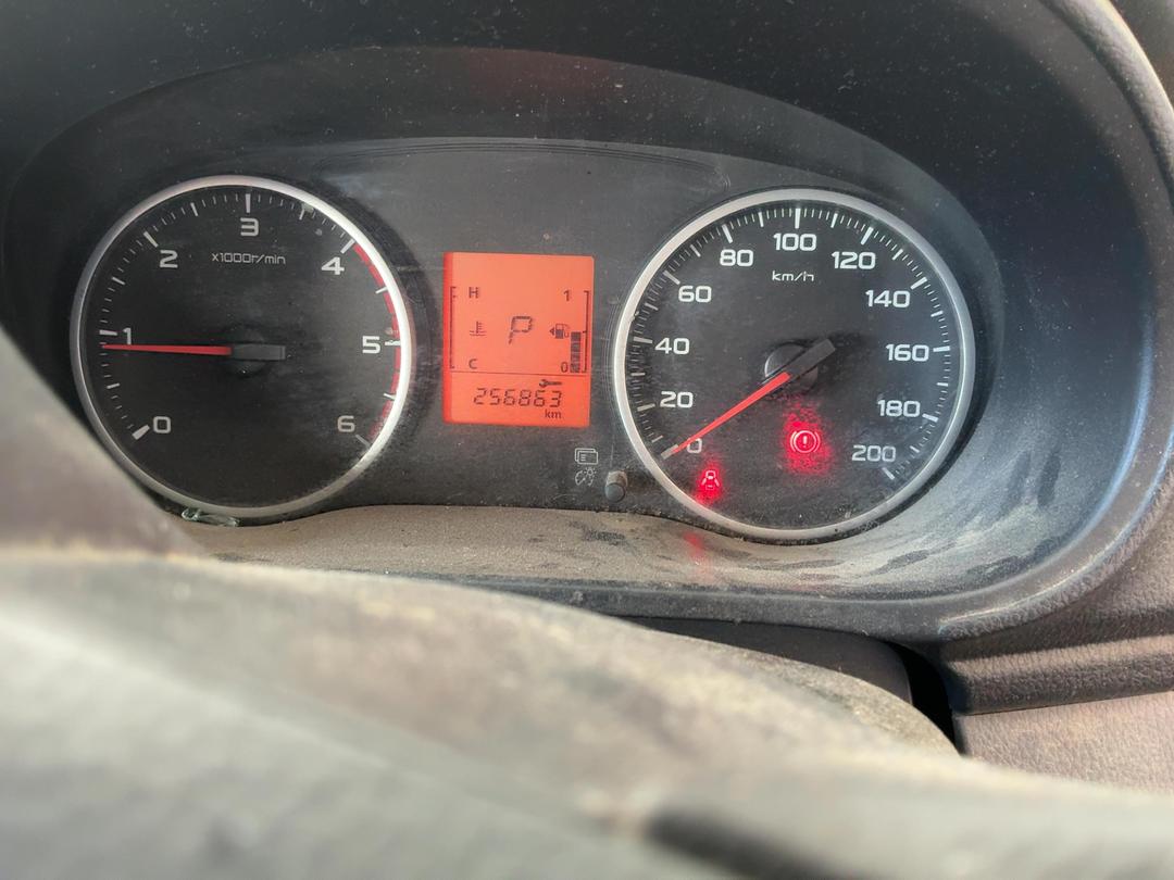 Photo '23' of Mitsubishi Triton D/CAB GLX Photo '23' of Mitsubishi Triton D/CAB GLX