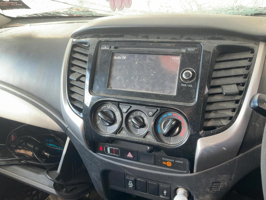 Photo '25' of Mitsubishi Triton D/CAB GLX Photo '25' of Mitsubishi Triton D/CAB GLX