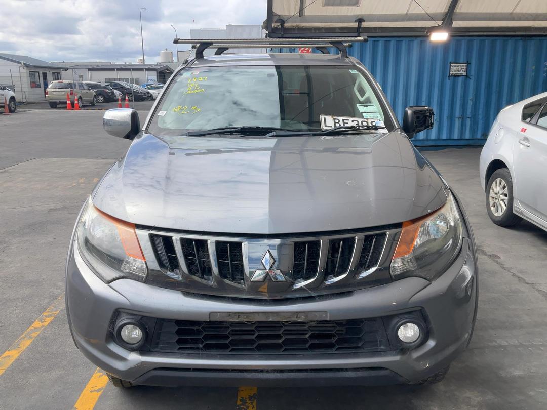 Photo '2' of Mitsubishi Triton D/CAB Glxr Photo '2' of Mitsubishi Triton D/CAB Glxr