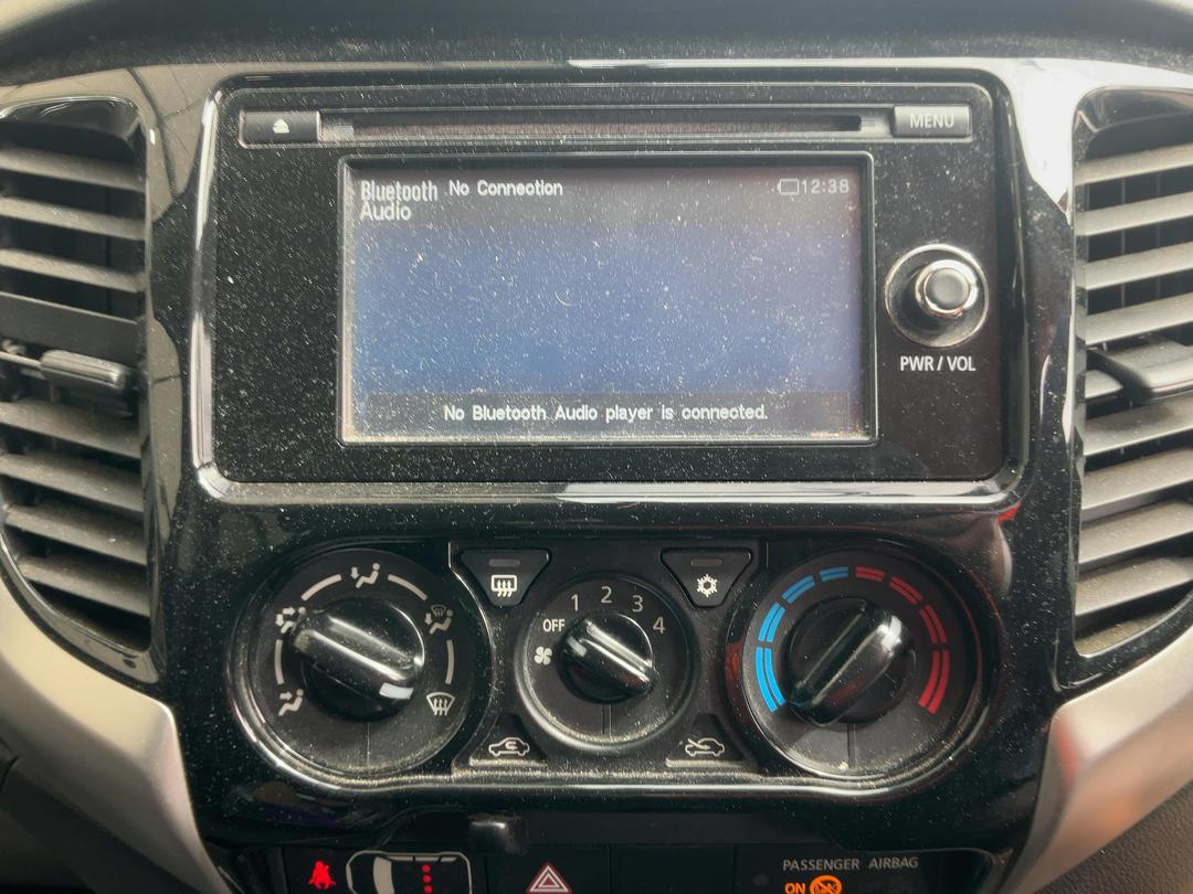 Photo '12' of Mitsubishi Triton D/CAB Glxr Photo '12' of Mitsubishi Triton D/CAB Glxr