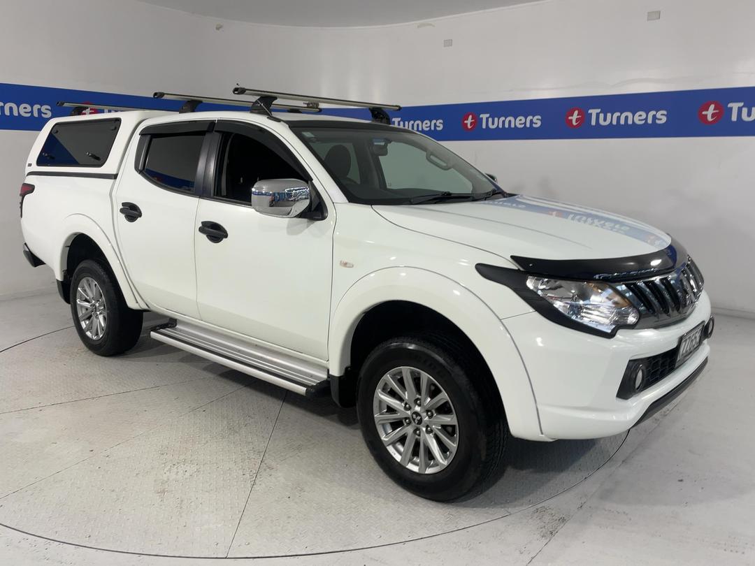 Photo '1' of Mitsubishi Triton