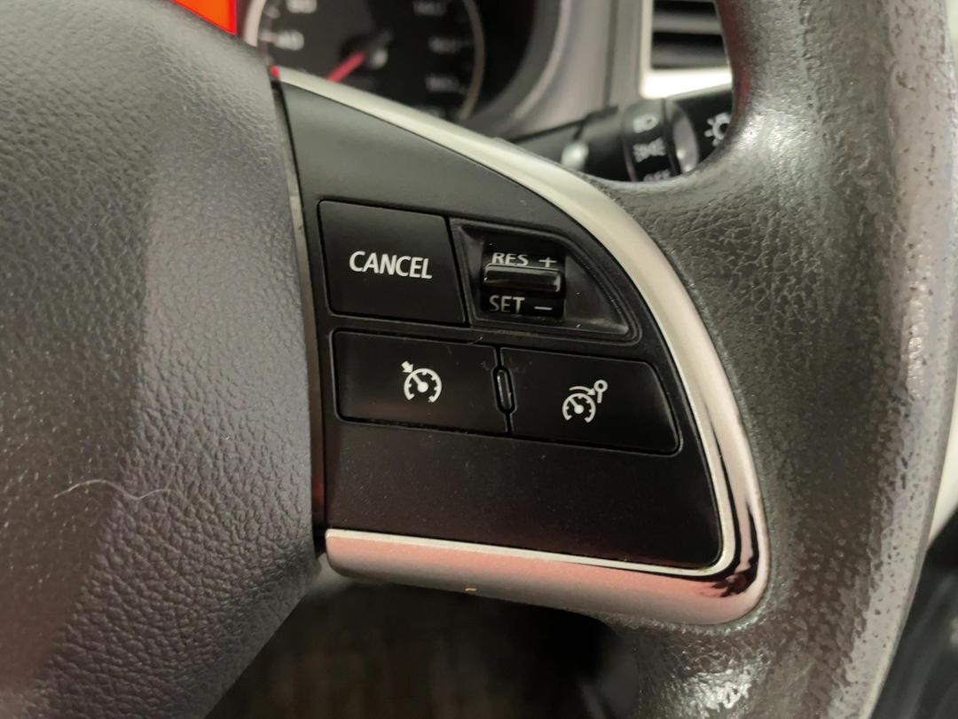 Photo '26' of Mitsubishi Triton