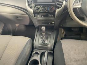 Photo '18' of Mitsubishi Triton