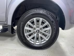Photo '9' of Mitsubishi Triton
