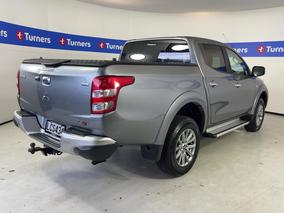 Photo '7' of Mitsubishi Triton