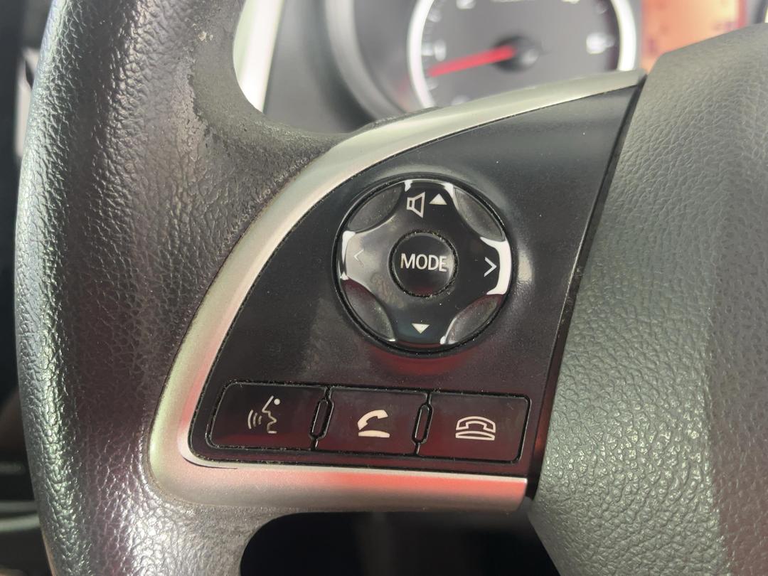 Photo '23' of Mitsubishi Triton