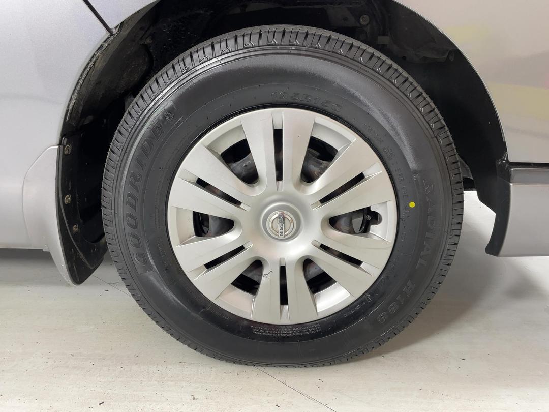 Photo '9' of Nissan Caravan