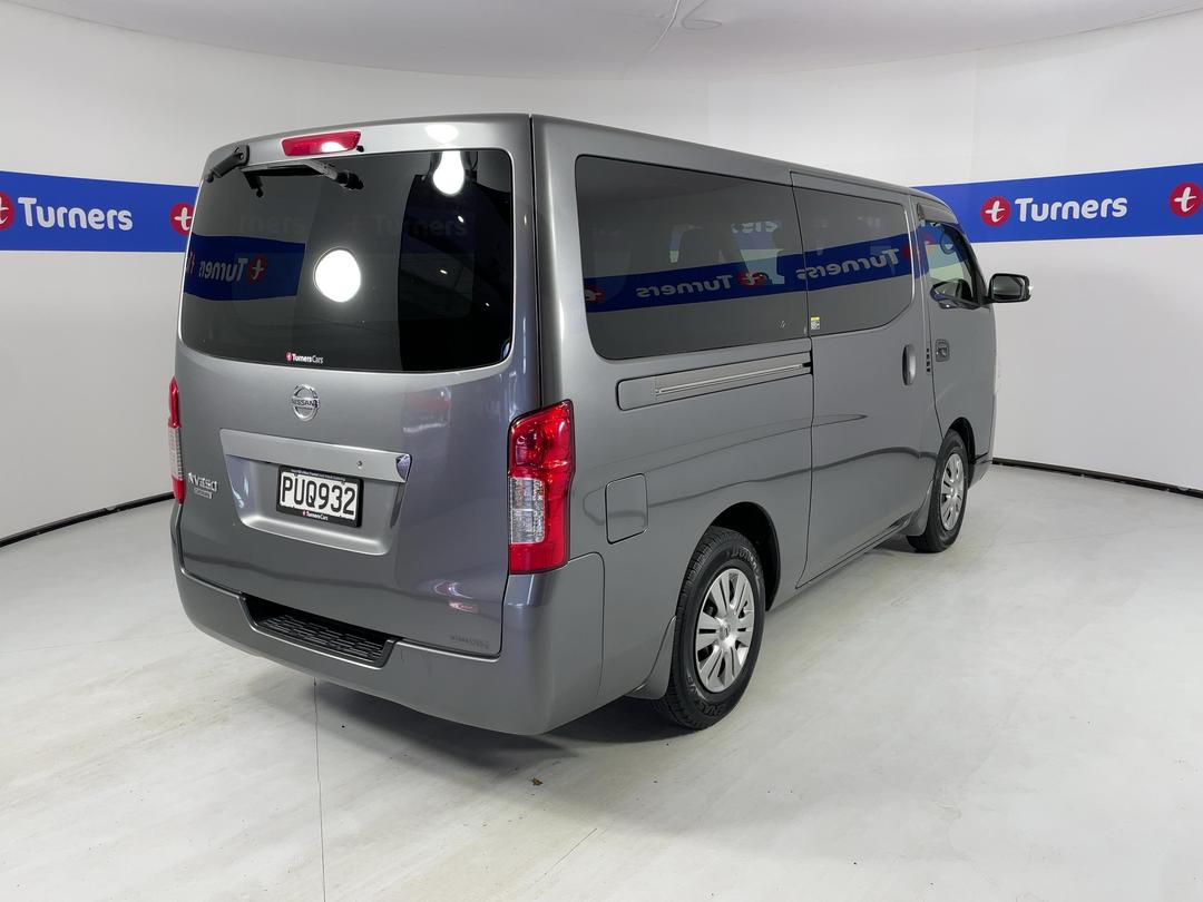 Photo '7' of Nissan Caravan