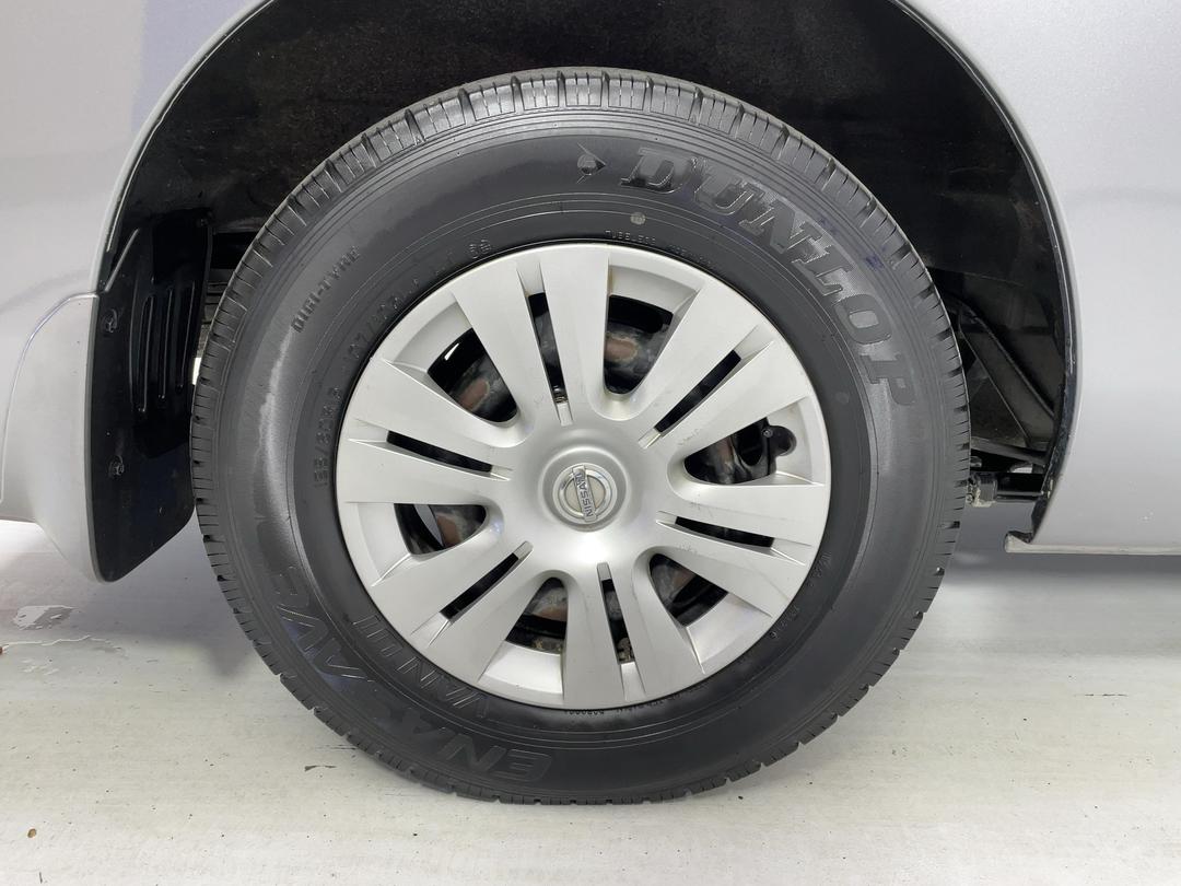 Photo '12' of Nissan Caravan