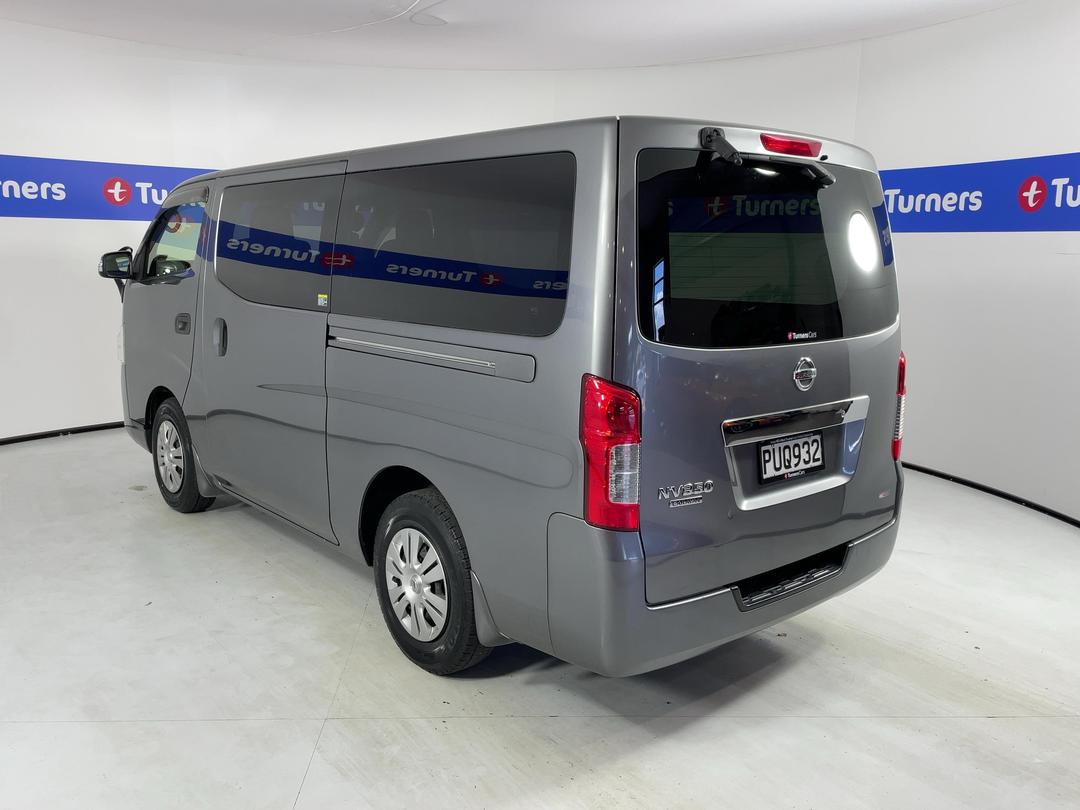 Photo '5' of Nissan Caravan