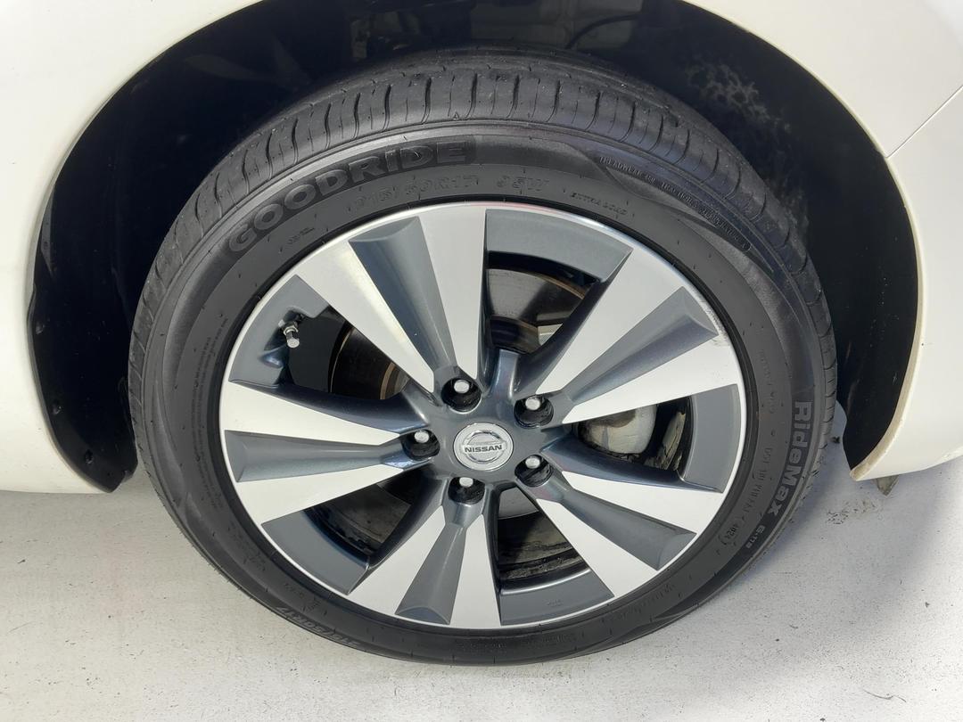 Photo '9' of Nissan Leaf