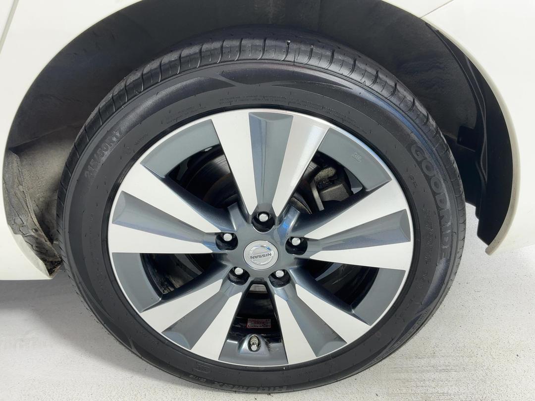 Photo '11' of Nissan Leaf