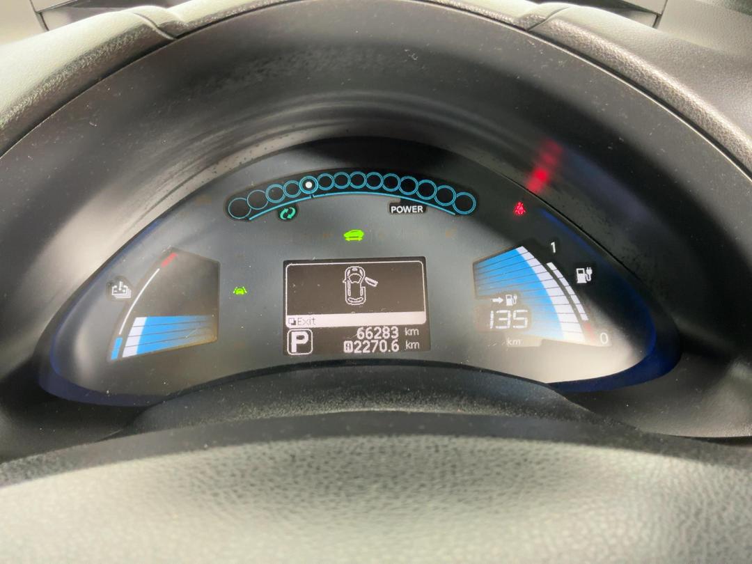 Photo '21' of Nissan Leaf