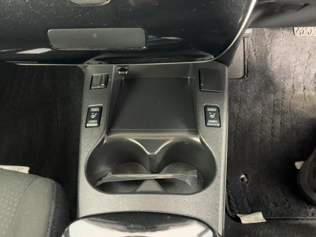 Photo '23' of Nissan Leaf