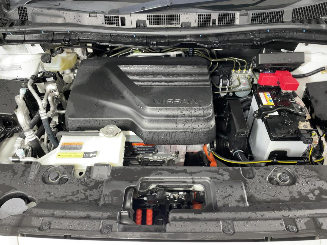 Photo '13' of Nissan Leaf