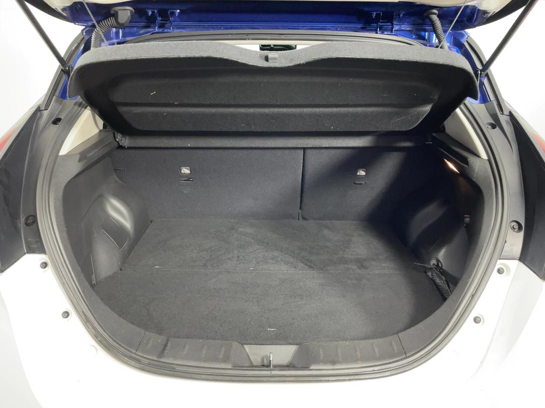 Photo '14' of Nissan Leaf