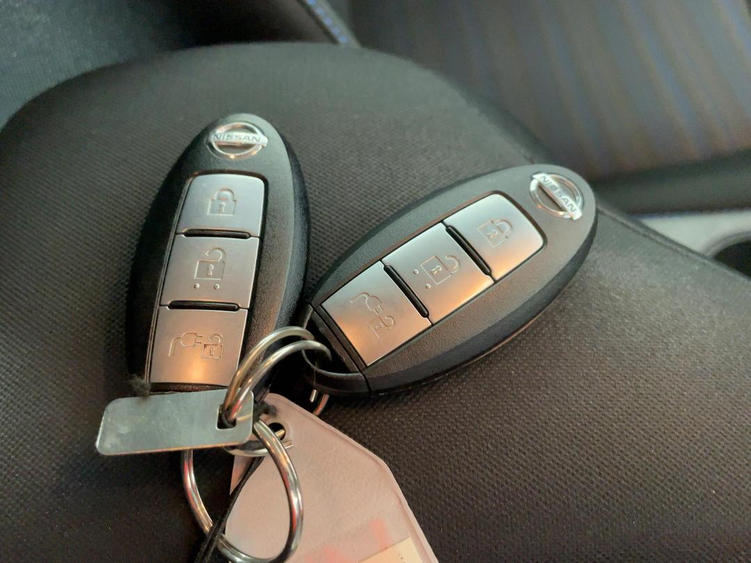 Photo '22' of Nissan Leaf