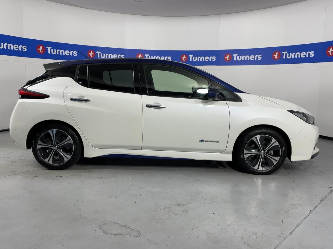 Photo '25' of Nissan Leaf