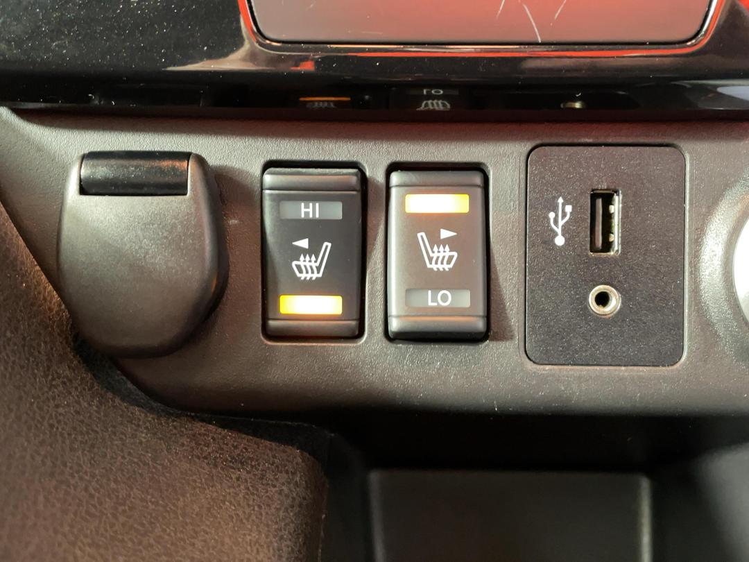 Photo '29' of Nissan Leaf