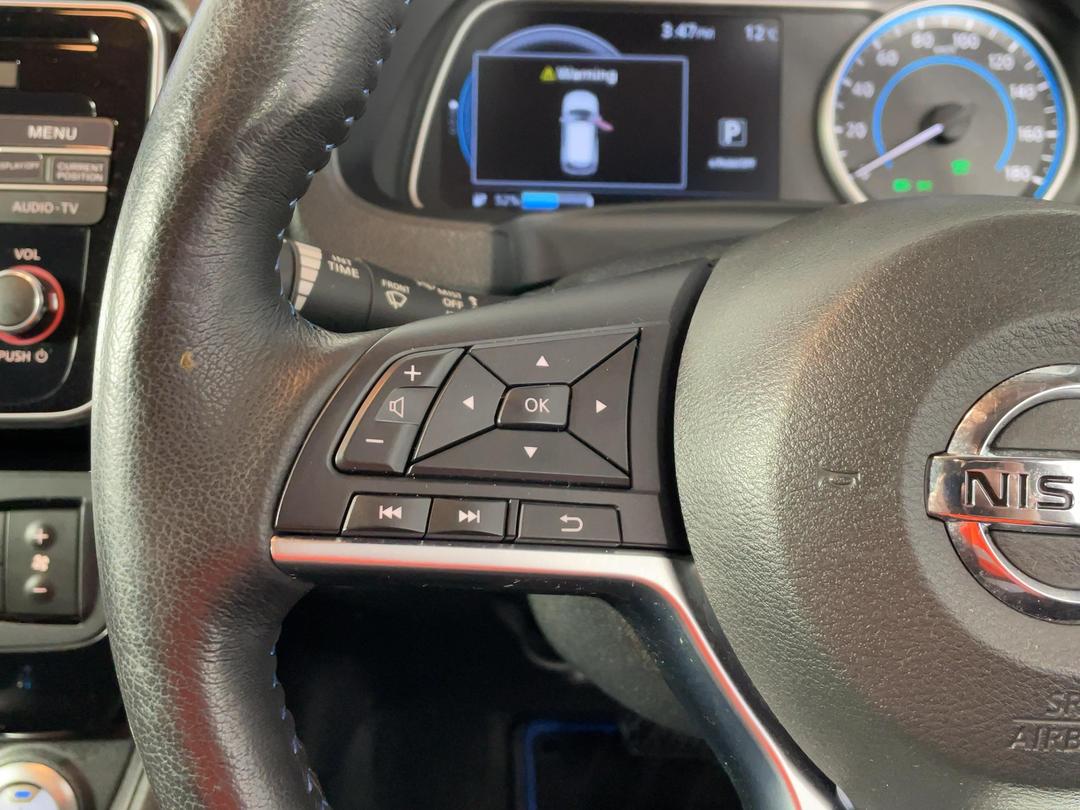 Photo '31' of Nissan Leaf