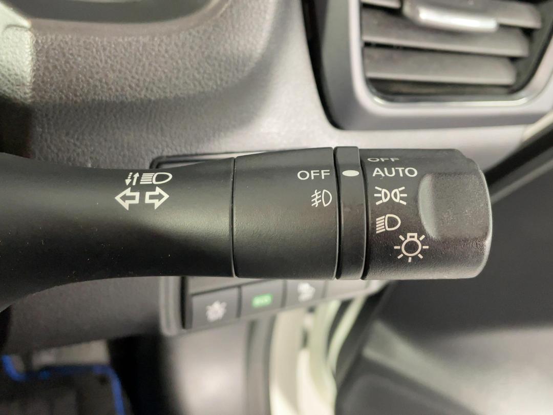 Photo '33' of Nissan Leaf