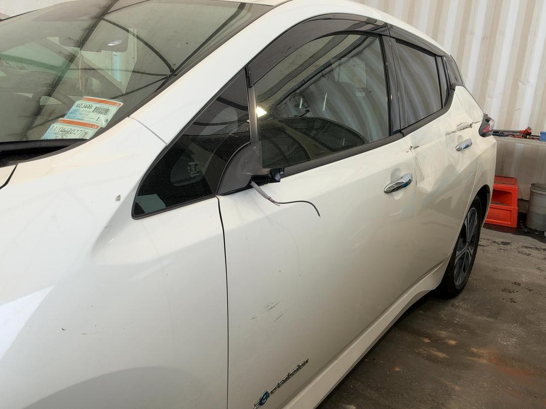 Photo '2' of Nissan Leaf