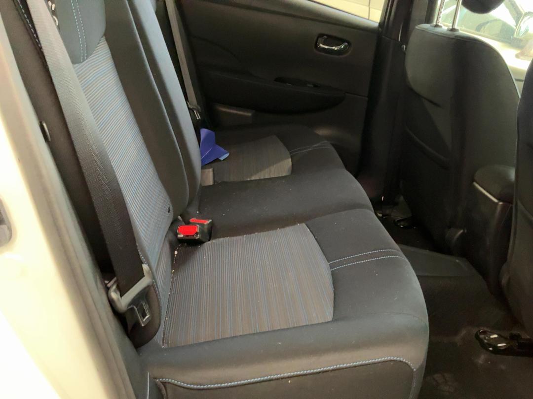 Photo '8' of Nissan Leaf
