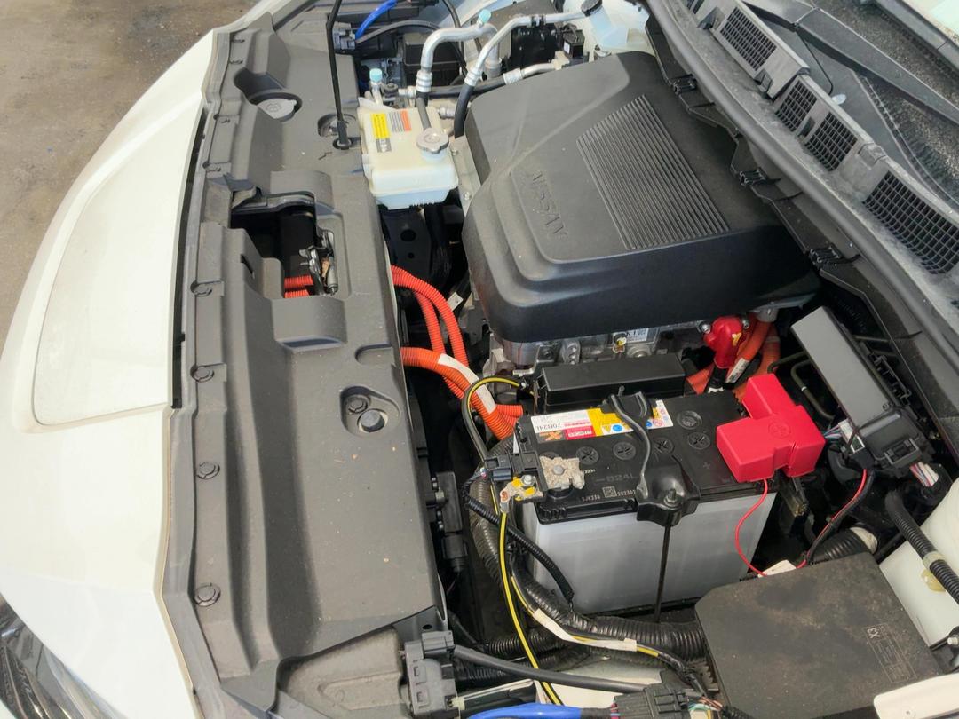 Photo '11' of Nissan Leaf