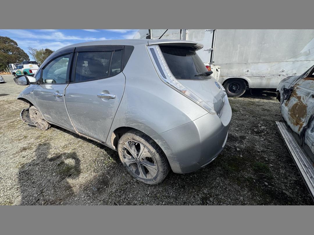 Photo '4' of Nissan Leaf