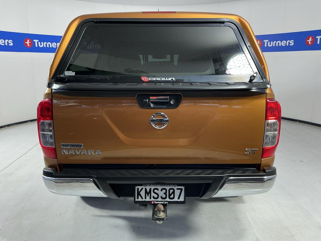 Photo '6' of Nissan Navara