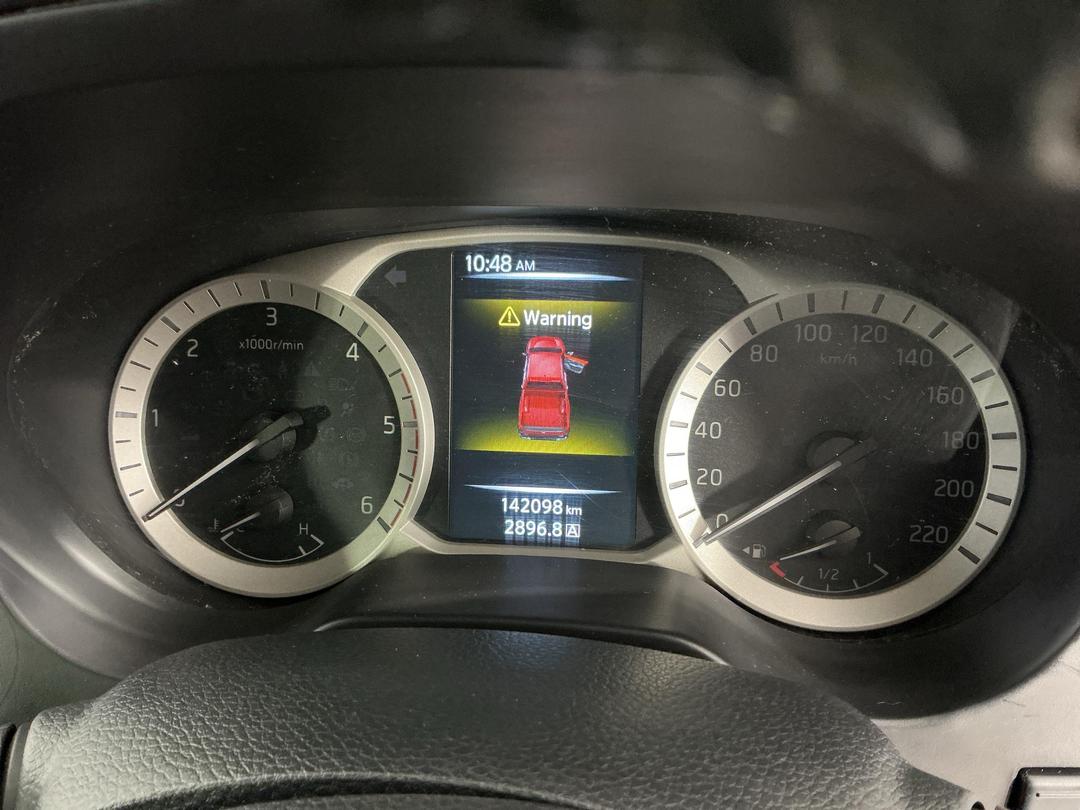 Photo '21' of Nissan Navara