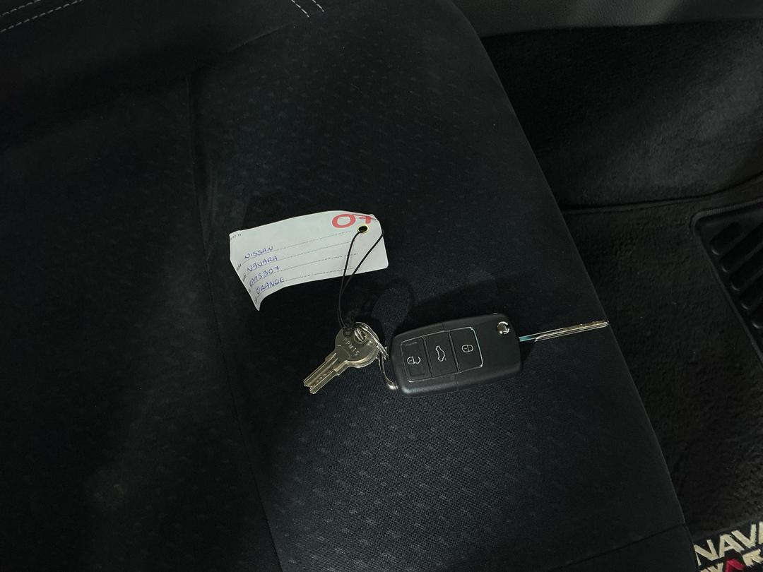 Photo '22' of Nissan Navara