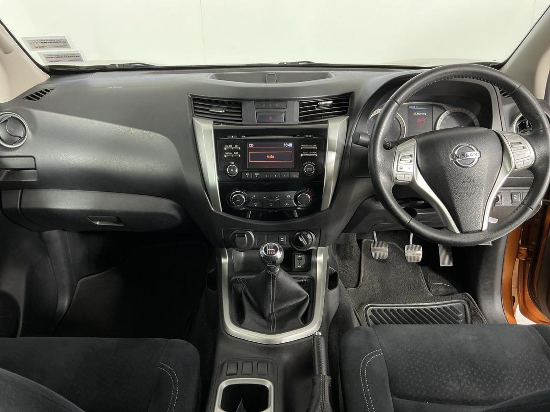 Photo '17' of Nissan Navara