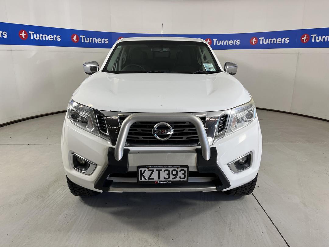 Photo '2' of Nissan Navara