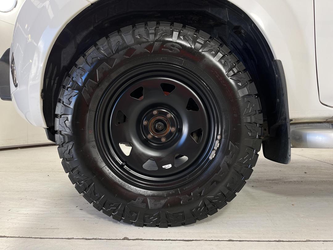 Photo '10' of Nissan Navara