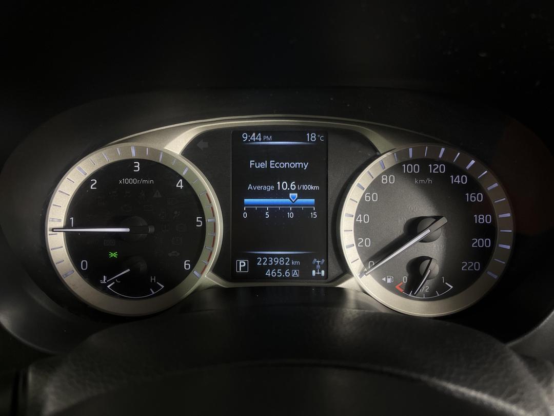 Photo '21' of Nissan Navara