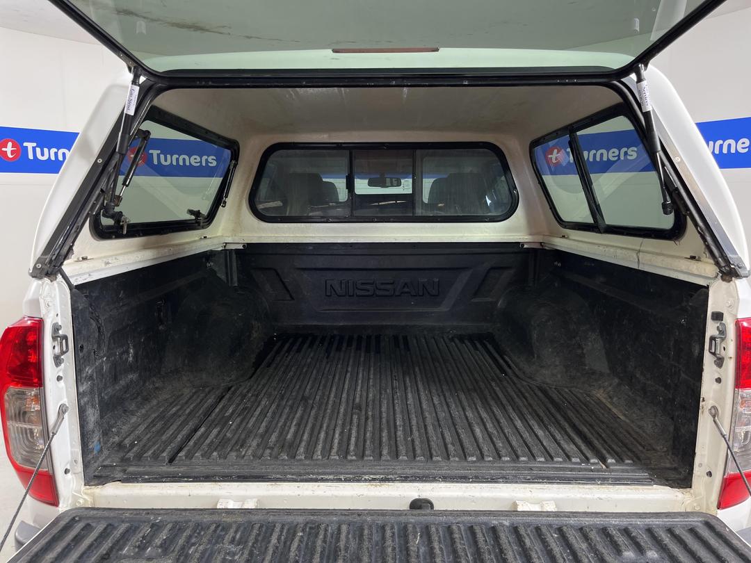 Photo '14' of Nissan Navara