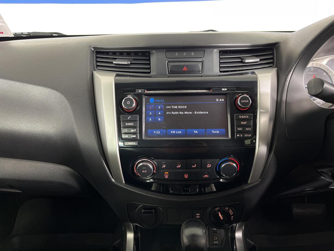 Photo '18' of Nissan Navara