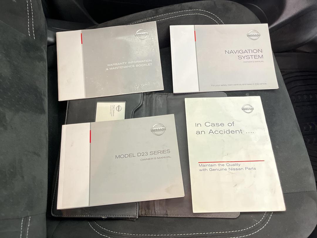 Photo '29' of Nissan Navara