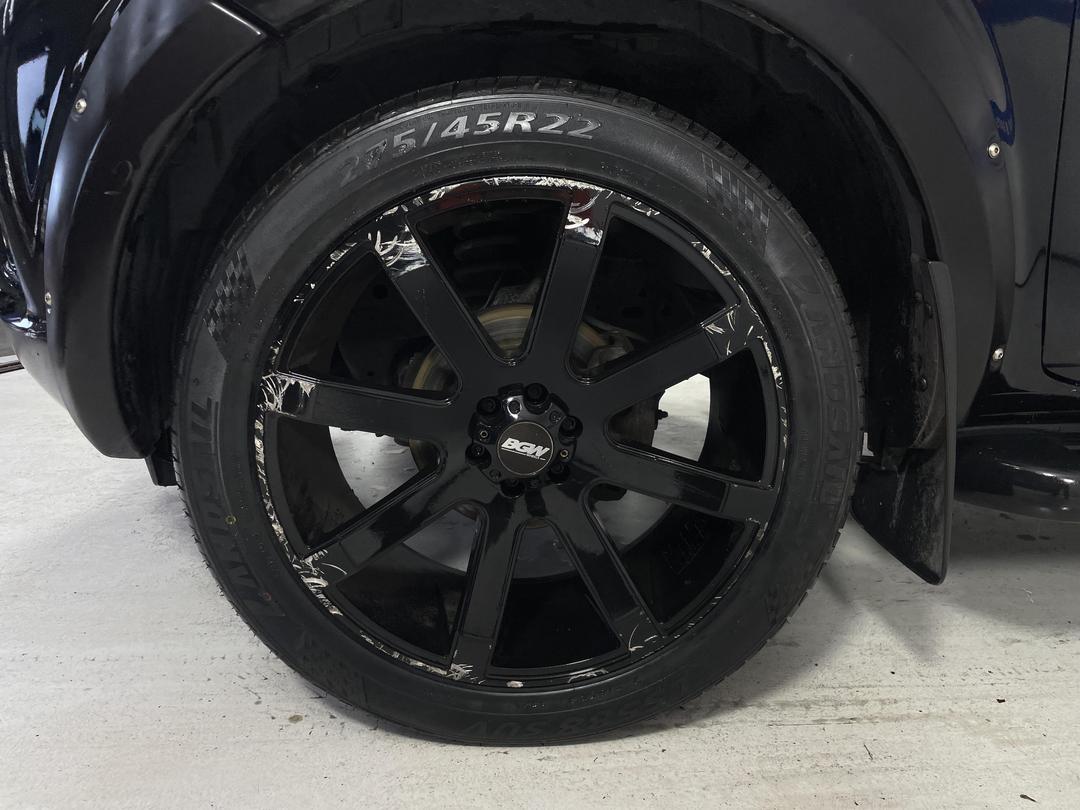 Photo '10' of Nissan Navara