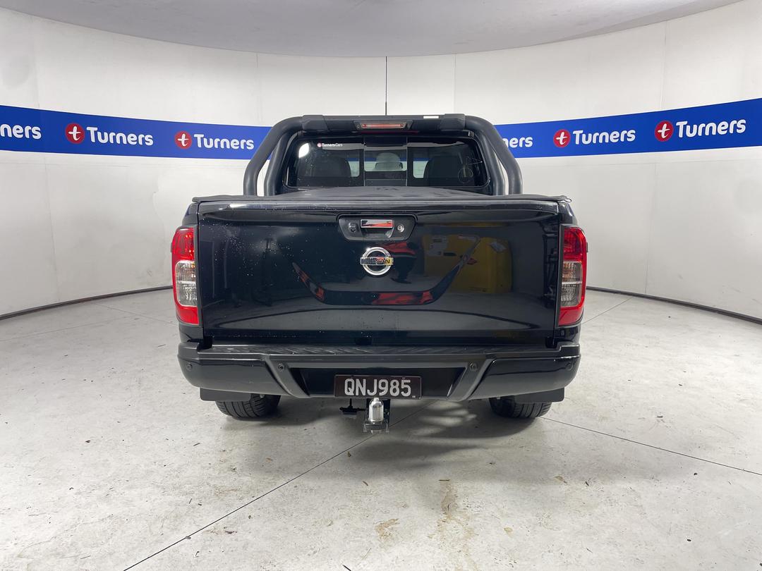 Photo '6' of Nissan Navara