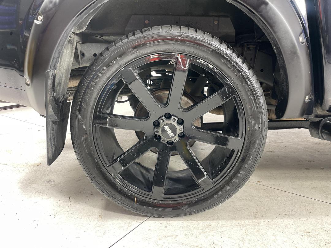 Photo '12' of Nissan Navara