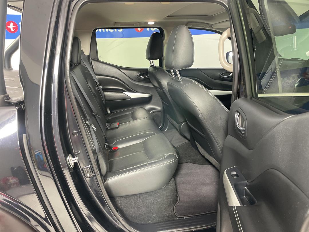 Photo '20' of Nissan Navara