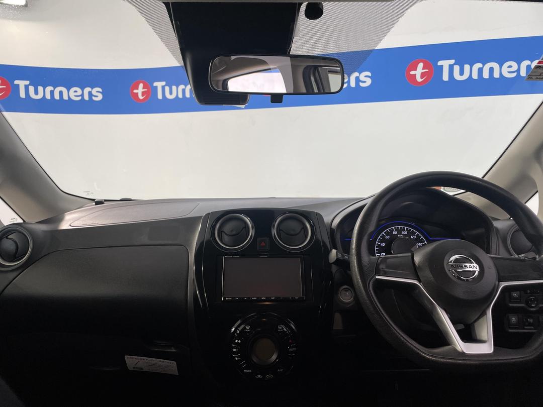 Photo '17' of Nissan Note