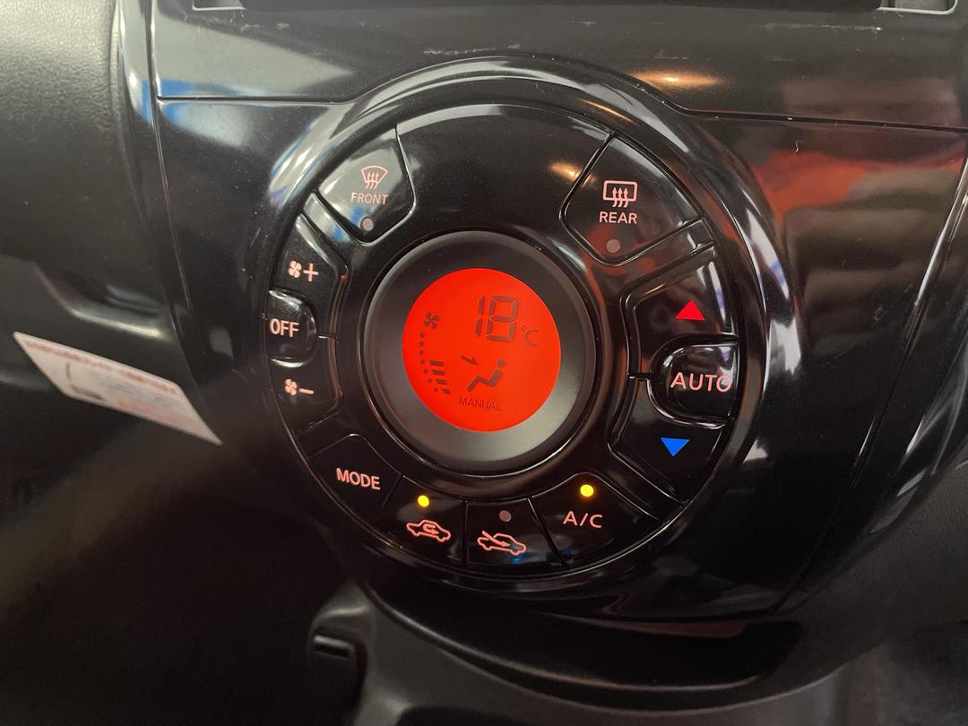 Photo '28' of Nissan Note