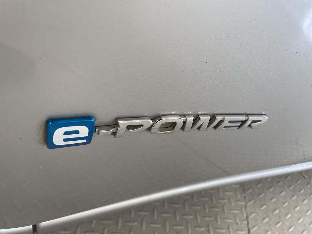 Photo '32' of Nissan Note